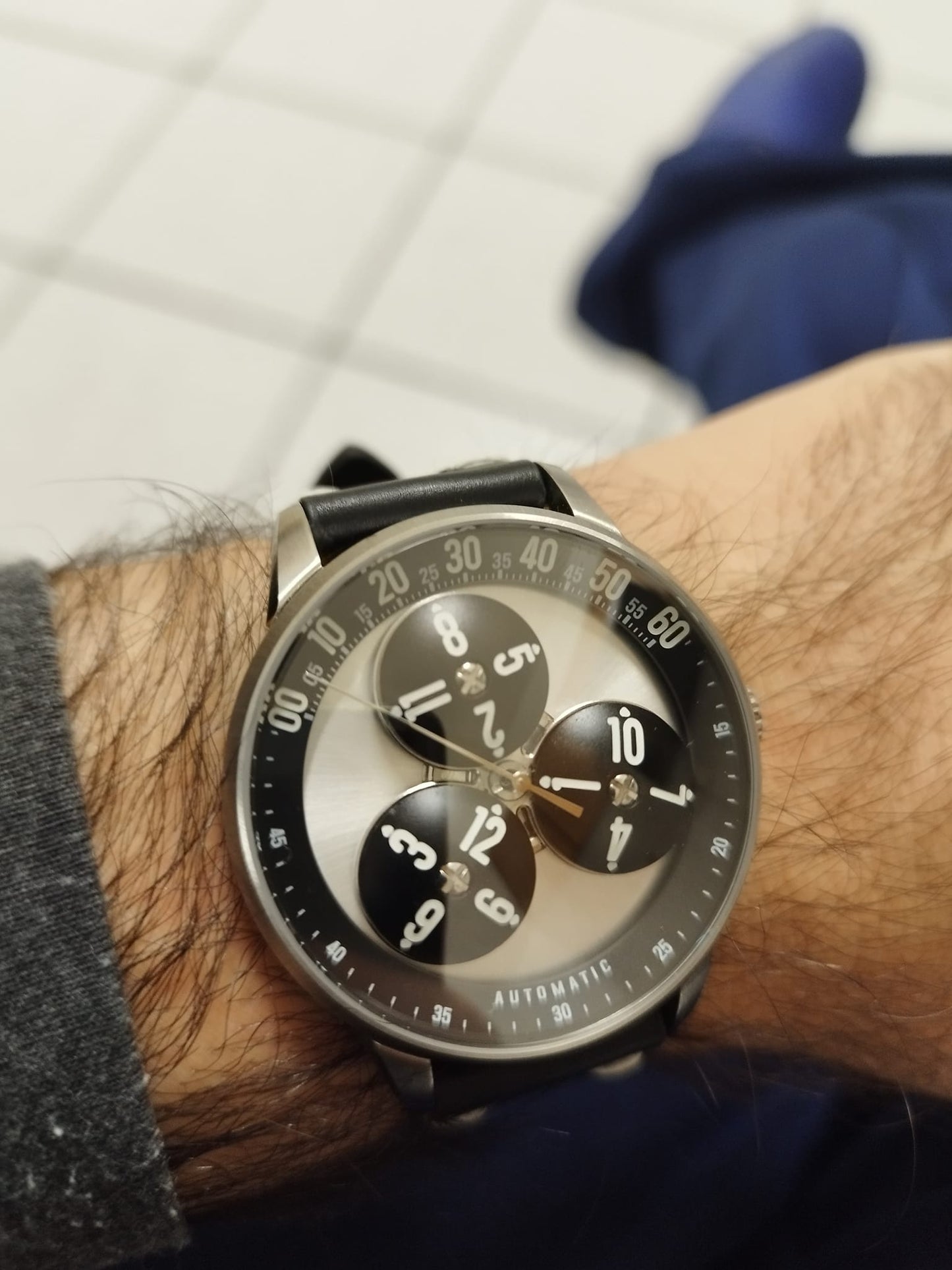 STEEL BLACK