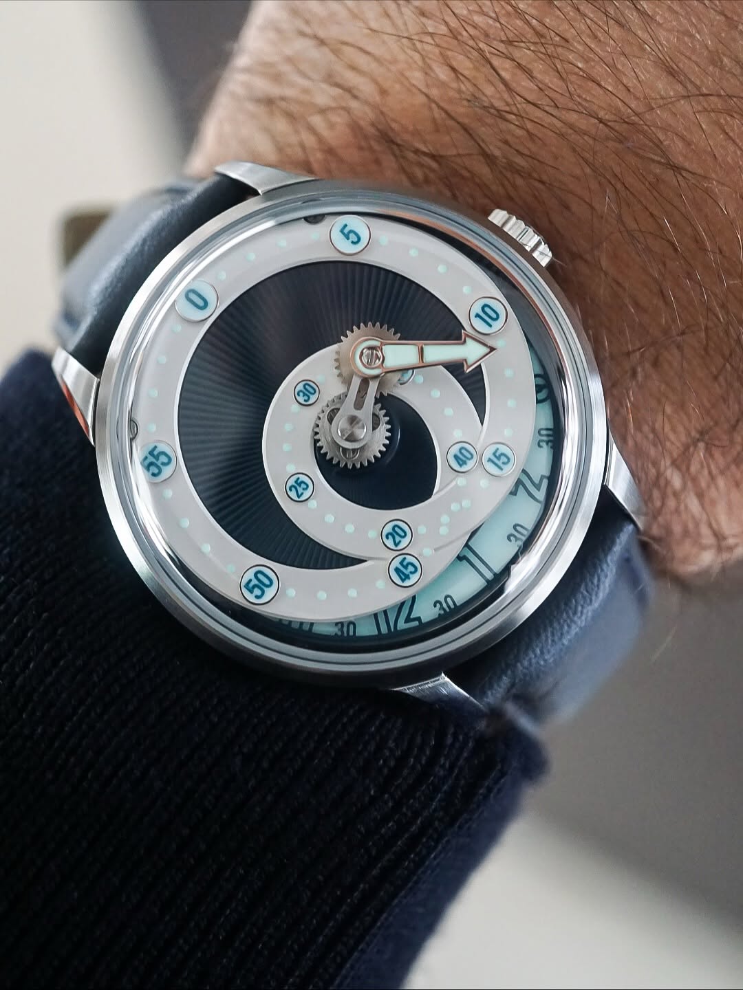 Navy Silver – Mandetbrote
